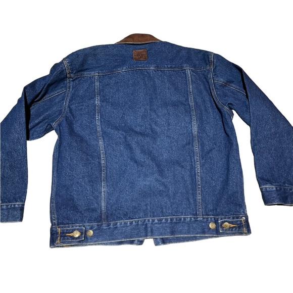 Marlboro denim jacket. - Picture 2 of 4